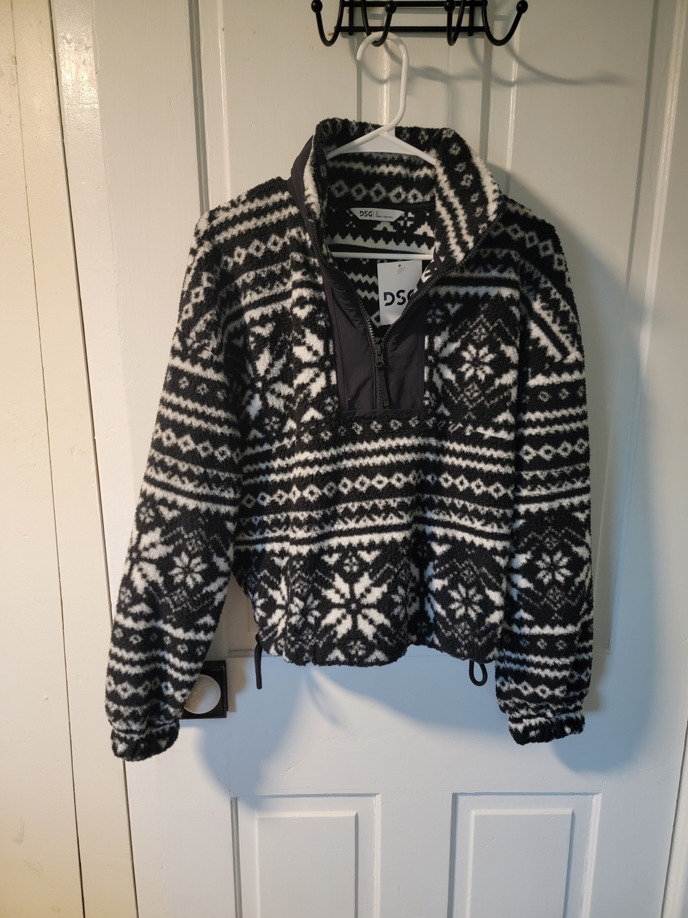 DSG Black & White Nordic Teddy Pullover Jacket